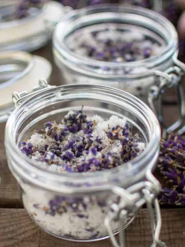 DIY Lavender Epsom Salt Bath Soak for Mother’s Day!